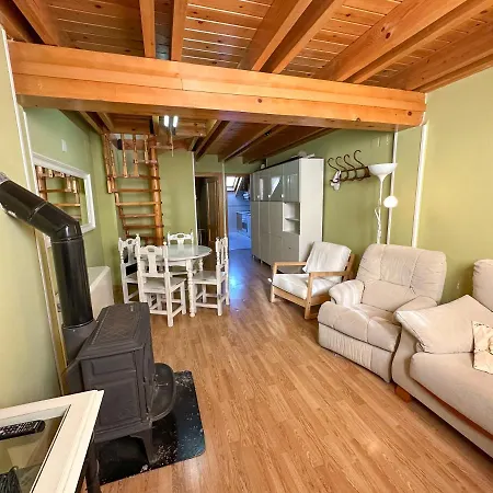 Acogedor Atico Duplex En El Centro En Biescas/4pax Daire Biescas (Aragon)